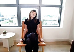 GROOBYGIRLS - Florida Hotty Juniper Dazzles in Ebony Lace