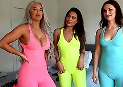 Wet Busty Blond Vs Slim Brunette Lesbian