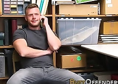 Amateur thief facialized