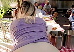 Juliette Mint gets fucked during a BBQ and it looks HOT