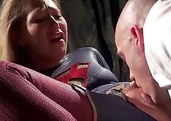 Porn parody with super-girl and her bald enemy having sex