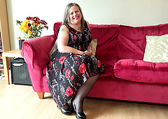 Curvy Mature Nikki Likes to Get Naughty When She's Home Alone