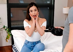 Cute babe Anastasia Brokelyn likes his huge prick so much