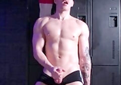 HotAFmen: Zac's Muscular Ruggedness