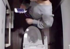 beautiful in toilet2