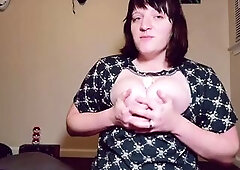 Chat With Me: Updated Sex Toys Clip (What’s in My Box?)