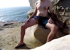 Beach hung wank, hard open air beach, beach wank