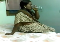 NORTH INDIAN calcutta VILLAGE desi milf OLD Mature horny COUPLE OIL MASSAGE