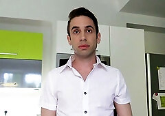 Amateur action with a hairy-assed hottie in HD