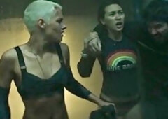 Kristen Stewart. Jessica Henwick - Underwater