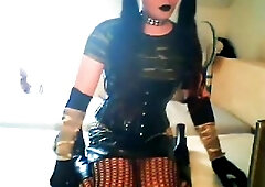 Homemade naive sissy filling the fuck-rubber