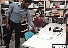 Black security officer slammed thief after catching him