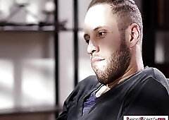 Slut Tbabe analed reamed by horny doctor