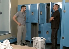 Men: Big Dicked Athletes Get it On