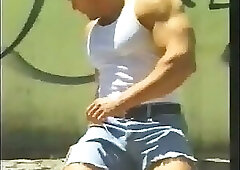 Vinnie Marino in Bricklayer