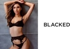 For all the money and the fame, Gianna’s favourite part of being an influencer is all the thirsty desperation she inspires in her male fans. She lov