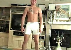 Active Duty: Jellyfish Stings and Vinegar Baths