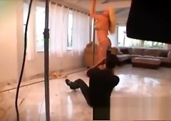 Holly pleasing  Photo shoot - XHamster.com