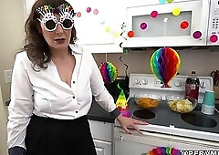 Melody Mynx and Tifa Quinn Blowjob Birthday Party