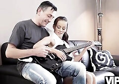 VIP4K. After concert chick makes acquaintance with musicians old jock