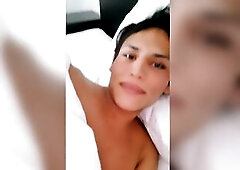 Despierto temprano para ir a trabajar pero debo hacer algo antes...