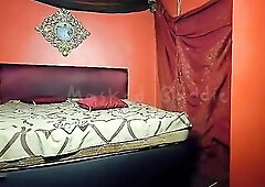 Masked Baddie gets her plate licked by her hot ssbbw Madam!!