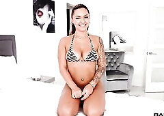 Gypsy Rose Wishes To Be Worshipped Until This babe Squirts