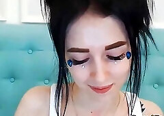 Cute Brunette Makes Her Pussy Wet