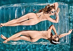 Eve Sweet and Lilly Bell are enjoying face sitting so freaking much