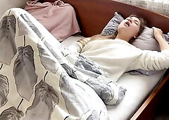 Caressing her twat early in the morning. Homemade climax. Loud groans.