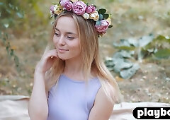 Natural sexy teen model with perfect natural tits Jilean posing amazing Sunny Day, Amanda Logue