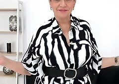 Big Boobs LauraHaze Doing Masturbation Slutcamzz