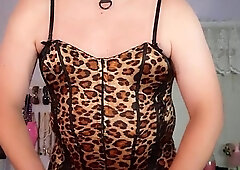 T-Milf Victoria Lecherri wants to sixty nine with you!