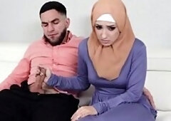 Violet pleads her pussy to avoid getting jailed