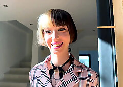 Oney, 23, welcomes us to her home in Aix-en-Provence to try... anal! - Jacquie et Michel TV