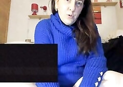 Medical fetish exploration and vore for your giantess Nicoletta who puts you inside her big pussy