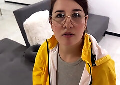 Delivering Home For Didi Customer Without A Bra