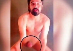 microppclown on his knees BAHAHA