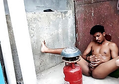 Indian Fellow Naked Masterbating Jism While Making His Meal On Terrace
