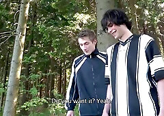 Bottle-Blond Takes it All in Threes