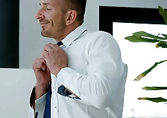 Senator Jay Stryker takes down his hot mafia twink Bastian Karim