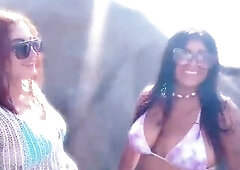 TRONALD DUMP BEACH RESORT TRIO GONE WILD
