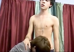 Emotwinks tearing up naked