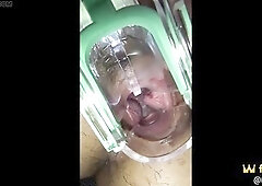 The inward of the snatch is observed using a speculum. Vaginal fluid and contractions during climax can be seen.
