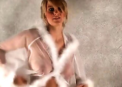 Upscaled Original Traci19 model pose and dance