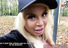 Madchen with the 6-PAck Finds Cock in App