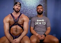 Howlin' for a Poundin'