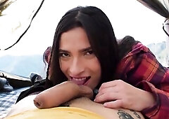 A pretty cutie goes to the mountains to camp with her partner, it makes her very sexy to be in the interperie surrounded by nature and gives a decisio