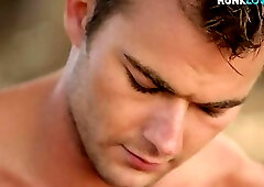 Hunky amateur stroking his dick in the gym for cumshot