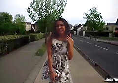 Roxy Lips - Roxy’s Footjob, 20 Years Old!